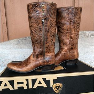 Ariat “Uproar” tall riding boots New Size 11 Gingersnap color leather